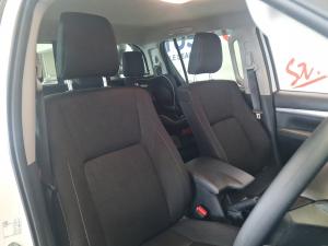 Toyota Hilux 2.4GD-6 double cab 4x4 Raider auto - Image 16