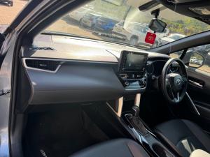 Toyota Corolla Cross 1.8 Hybrid XS - Image 7