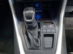Toyota RAV4 2.0 VX - Image 12