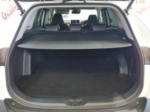 Toyota RAV4 2.0 VX - Image 18