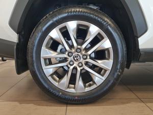 Toyota RAV4 2.0 VX - Image 19