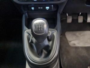 Hyundai Grand i10 1.0 Premium hatch - Image 11