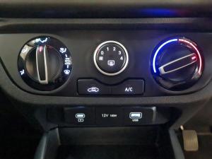 Hyundai Grand i10 1.0 Premium hatch - Image 14