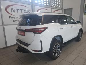 Toyota Fortuner 2.8GD-6 Raised Body automatic - Image 2