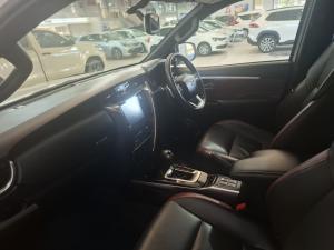 Toyota Fortuner 2.8GD-6 Raised Body automatic - Image 7