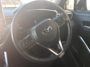 Toyota Corolla Cross 1.8 XS Hybrid - Image 8