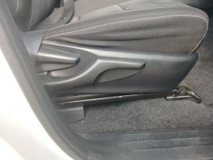 Toyota Hilux 2.4 GD-6 RB Raider automaticD/C - Image 14