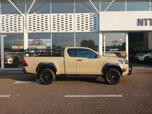 Toyota Hilux 2.8 GD-6 RB Legend 4X4E/CAB - Image 3