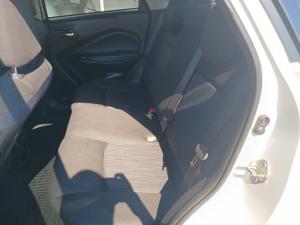 Suzuki Baleno 1.5 GLX - Image 16