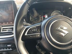 Suzuki Baleno 1.5 GLX - Image 9