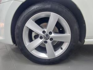 Volkswagen Polo Vivo 1.4 Comfortline - Image 11