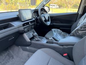 Toyota Hilux 2.8 GD-6 RB SRX 4X4 automaticD/C - Image 7
