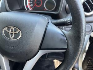 Toyota Vitz 1.0 XR AMT - Image 10