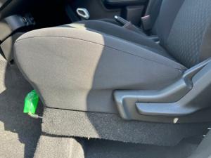 Toyota Vitz 1.0 XR AMT - Image 19