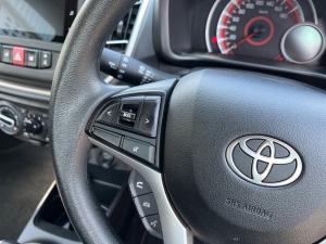 Toyota Vitz 1.0 XR AMT - Image 9