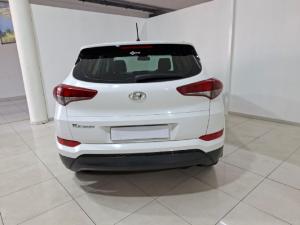 Hyundai Tucson 2.0 Premium - Image 4