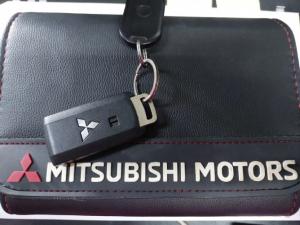 Mitsubishi Pajero Sport 2.4DI-D 4x4 Shogun Ltd Edition - Image 16