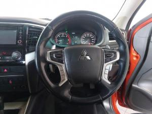 Mitsubishi Triton 2.4DI-D double cab 4x4 auto - Image 10