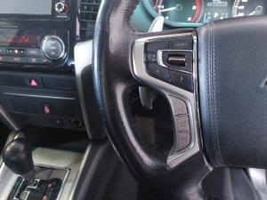 Mitsubishi Triton 2.4DI-D double cab 4x4 auto - Image 8