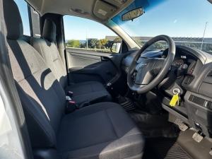 Isuzu D-Max Gen 6 250C single cab - Image 4