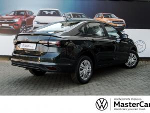 Volkswagen Polo sedan 1.6 manual - Image 5