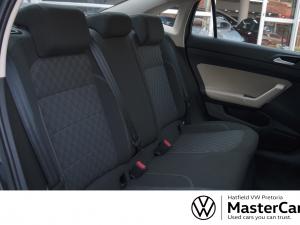 Volkswagen Polo sedan 1.6 manual - Image 9
