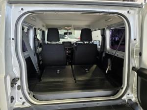 Suzuki Jimny 1.5 GLX AllGrip 3-door manual - Image 9