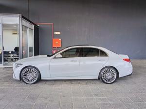 Mercedes-Benz C-Class C220d AMG Line - Image 4