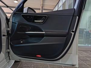 Mercedes-Benz C-Class C220d AMG Line - Image 9