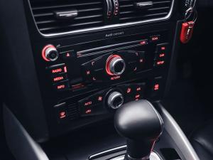 Audi Q5 2.0TDI S quattro auto - Image 25