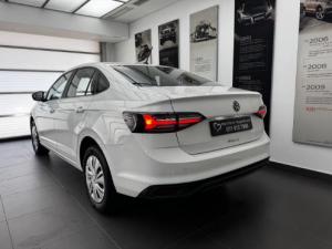 Volkswagen Polo sedan 1.6 auto - Image 5