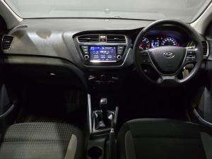 Hyundai i20 1.2 Motion - Image 10