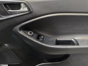 Hyundai i20 1.2 Motion - Image 18