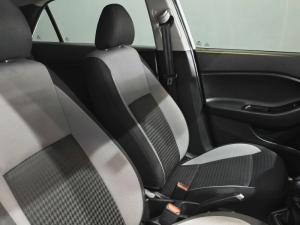 Hyundai i20 1.2 Motion - Image 8