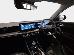 MG HS 1.5T Luxury - Image 12