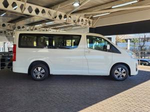 Toyota Quantum 2.8 LWB bus 11-seater GL - Image 14