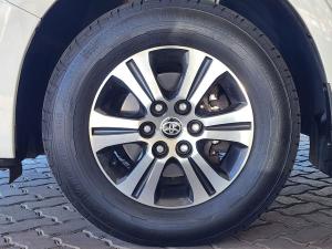 Toyota Quantum 2.8 LWB bus 11-seater GL - Image 17