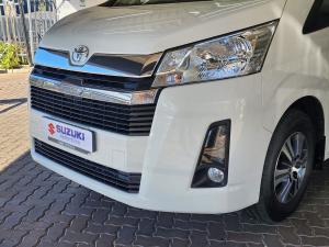 Toyota Quantum 2.8 LWB bus 11-seater GL - Image 7