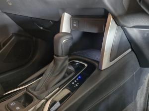 Toyota Corolla Cross 1.8 XR - Image 13