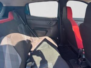Renault Kwid 1.0 Techno manual - Image 12