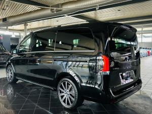 Mercedes-Benz V-Class V300d Exclusive - Image 13
