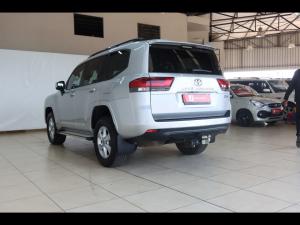 Toyota Land Cruiser 300 3.3D GX-R - Image 24