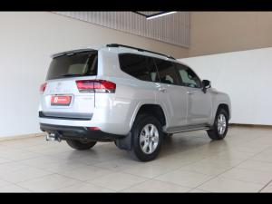 Toyota Land Cruiser 300 3.3D GX-R - Image 2