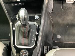 Volkswagen T-Roc 2.0TSI 4Motion R-Line - Image 12