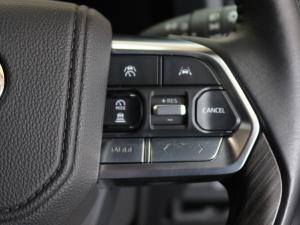 Toyota Land Cruiser 300 3.5T GR-Sport - Image 10
