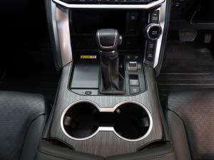 Toyota Land Cruiser 300 3.5T GR-Sport - Image 12