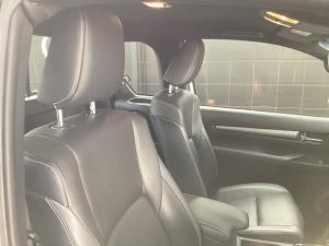 Toyota Hilux 2.8GD-6 Xtra cab Legend auto - Image 16