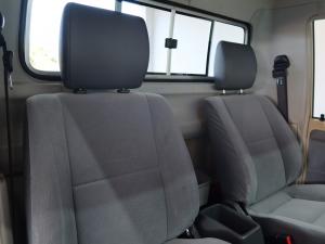 Toyota Land Cruiser 79 4.5D-4D LX V8 single cab - Image 14