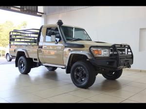 Toyota Land Cruiser 79 4.5D-4D LX V8 single cab - Image 1