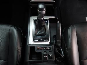 Toyota Land Cruiser Prado 3.0DT VX - Image 12